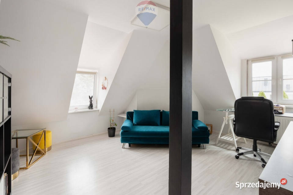 Dom z pełną piwnicą i ogrodem Starołęka 922m2 Poznań sprzedam