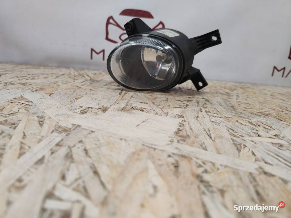 Halogen Lewy Audi A4 S4 B7 89203971 osobowe Pleszew