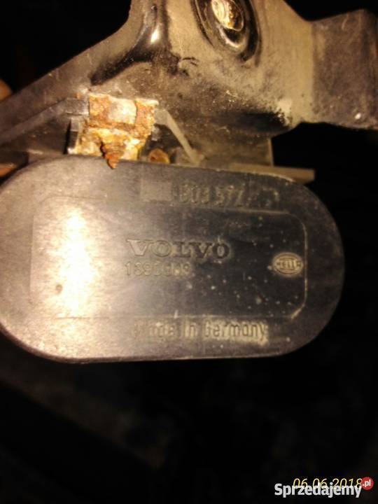 VOLVO V70 SILNIKPOMPKA TEMPOMATU 1390903 Rok produkcji 2000 Mircze
