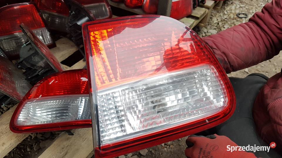 seat leon 1 I lampa tył tylna prawa w klape