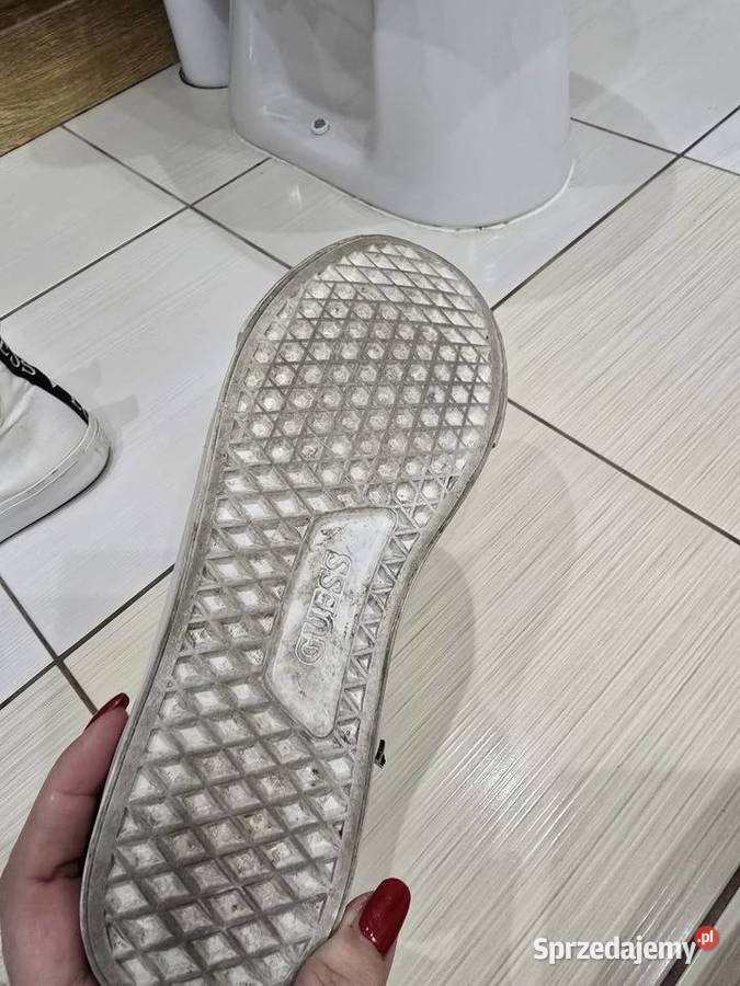 Guess białe trampki 39 mazowieckie Warszawa