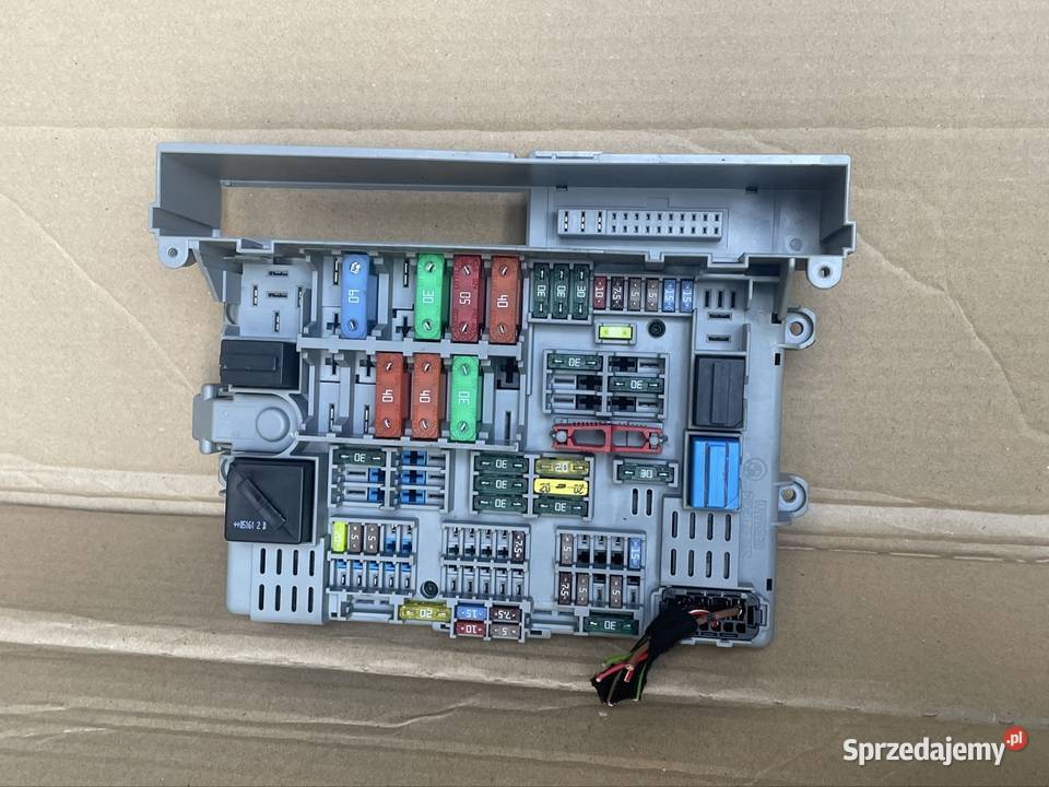 6906607 skrzynka bezpieczników bsi bmw 3 e90 e91 Szczecin