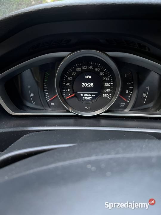 Volvo V40 D2 DriveE Momentum Iława