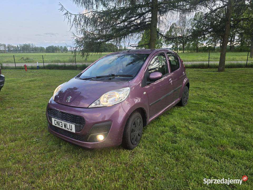Peugeot 107 10 anglik 2013 4/5 Rozogi sprzedam