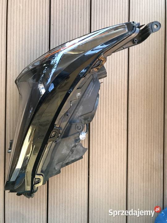 Reflektor przedni prawy Lexus NX Motoryzacja Kraków