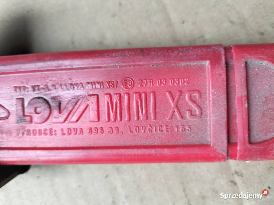 TRÓJKĄT OSTRZEGAWCZY 27R030302 UCHWYT FORD osobowe Kamień-Kolonia