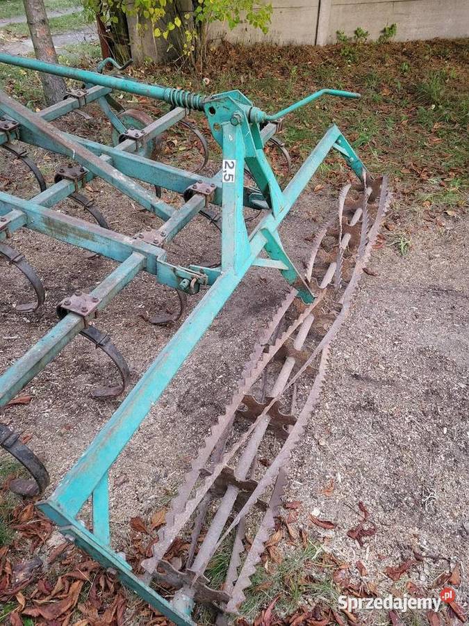 Kultywator z wałkiem Zrąbiec