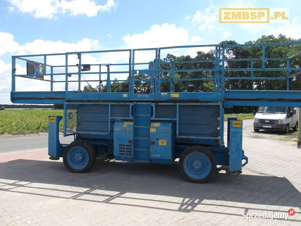 Podnośnik nożycowy spalinowy 4x4 Genie GS4390RT Rok produkcji 2014 Pleszew