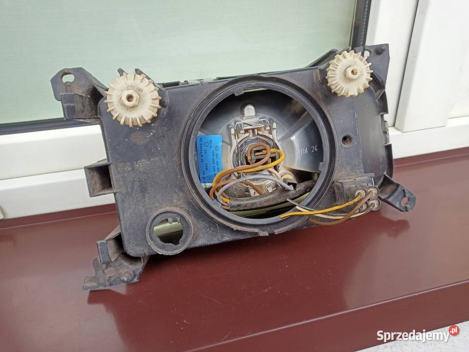 VW Passat B3 lampa przednia lewa reflektor przód Sieradz sprzedam