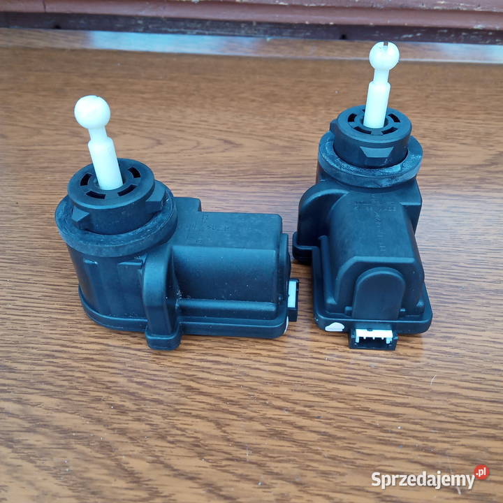 VW Golf IV Silniczek regulacji lampy 1J0941295B osobowe Części podkarpackie Dębica