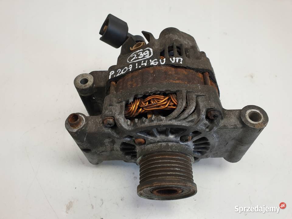 Peugeot 207 16 VTi ALTERNATOR V758575080 Janów