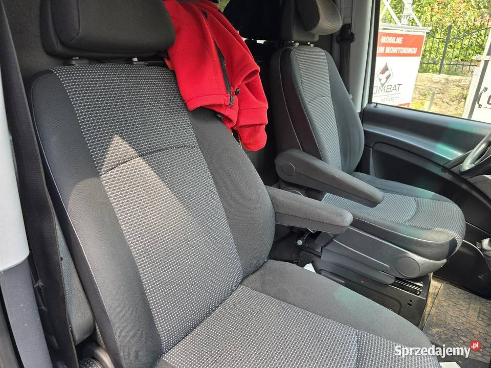 Ambulans MercedesBenz Vito 2014 hak faktura VAT centralny zamek Nowa Ruda