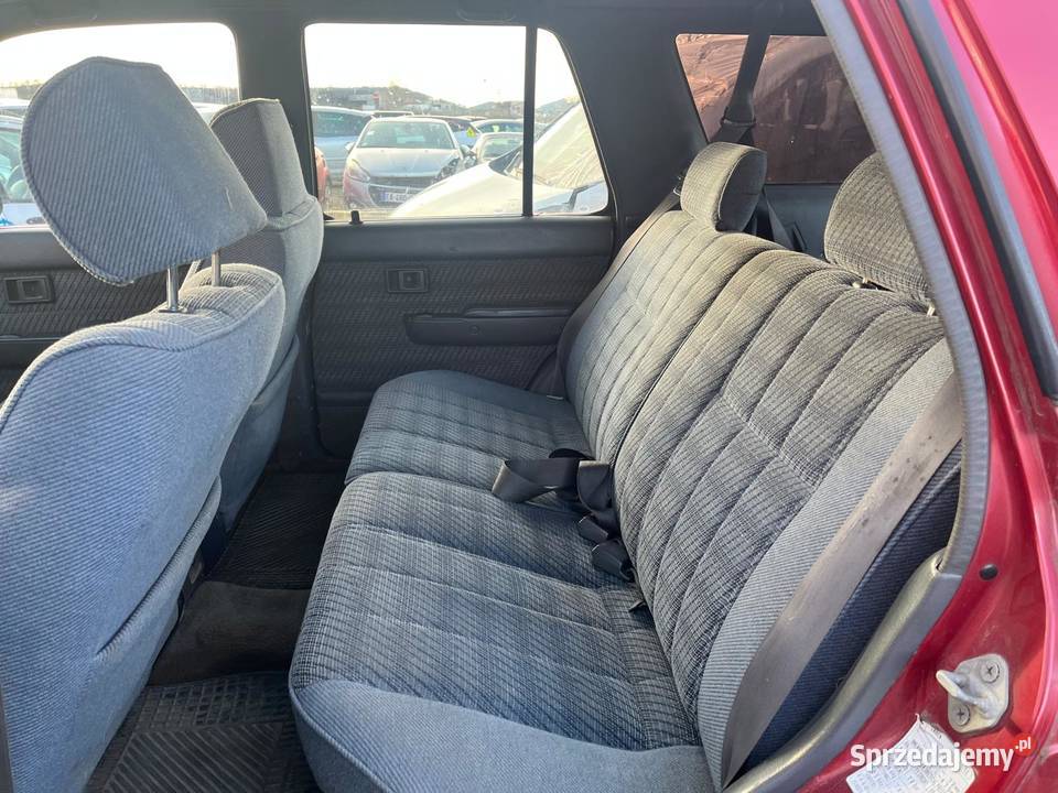 TOYOTA 4 Runner 30 TD125 czerwony