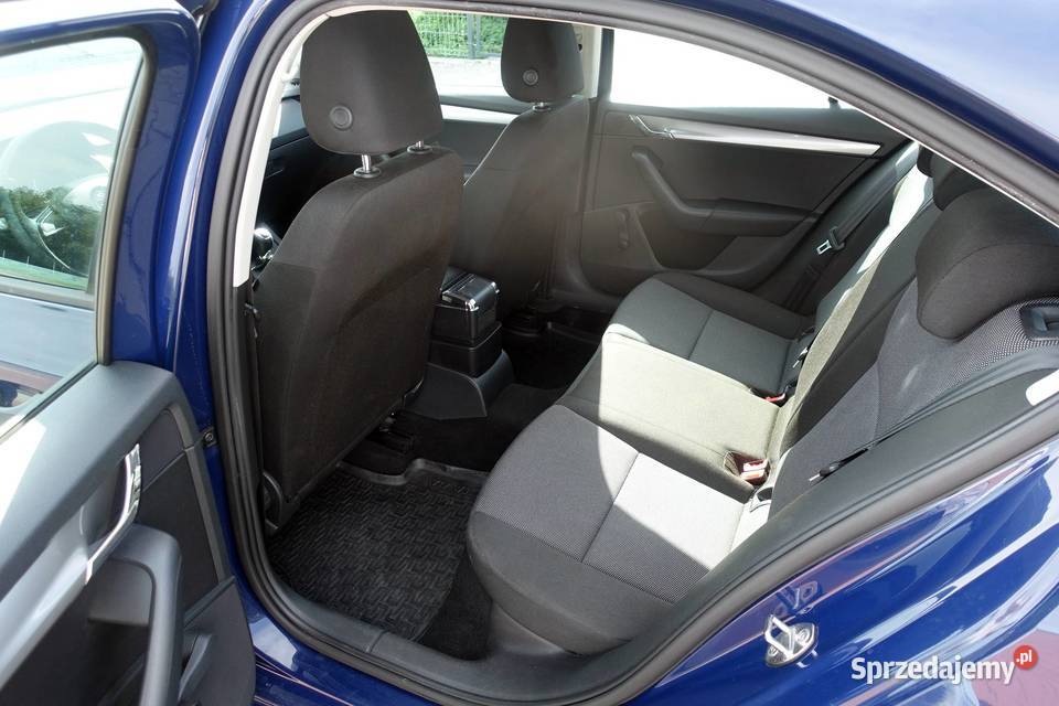 SKODA OCTAVIA 12TSI 105 KLIMATYZACJA SALON