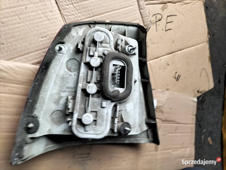 LAMPA TYŁ TYLNA PRAWA ASTRA 2 G 2 Kamień-Kolonia