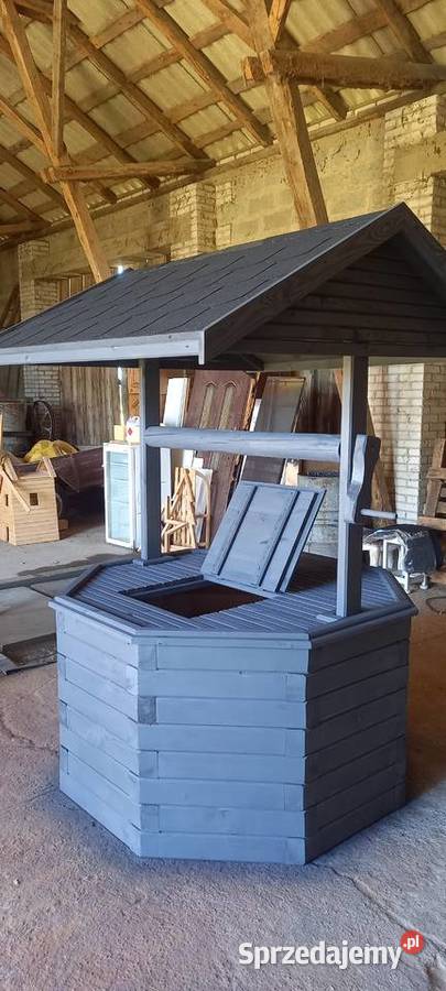 Drewniana obudowa studni Żeleźniki sprzedam