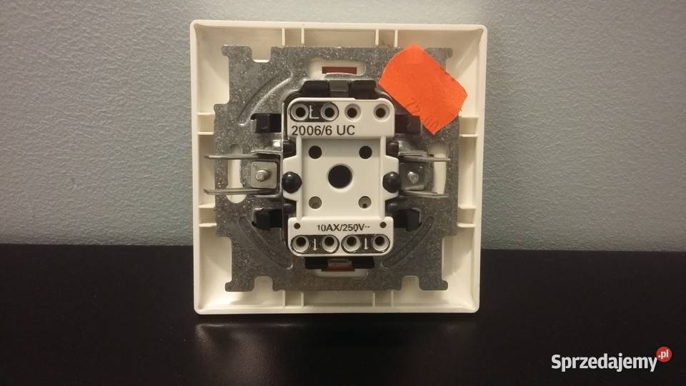 Włącznik wyłącznik światła ABB biały