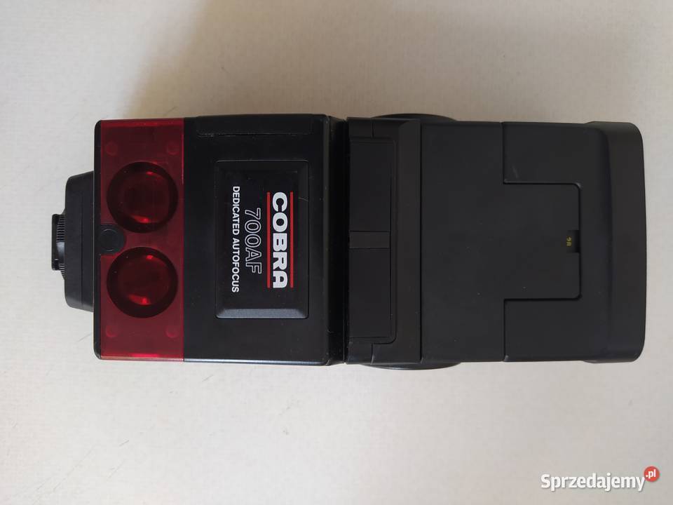 Lampa błyskowej Cobra 700 AF Gdańsk