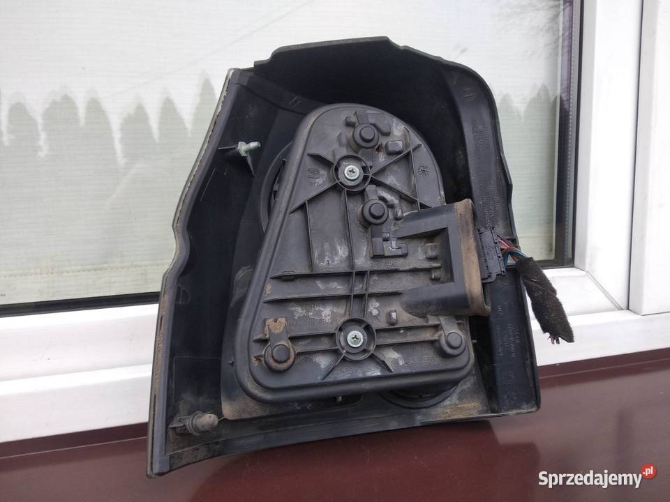 Seat Arosa LIFT FL lampa tył tylna prawa wkład osobowe Sieradz sprzedam
