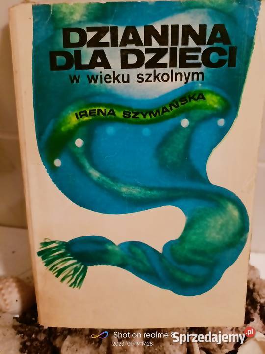 Dzianina dzieci w w wielu szkolnym książki hobby, kolekcjonerstwo