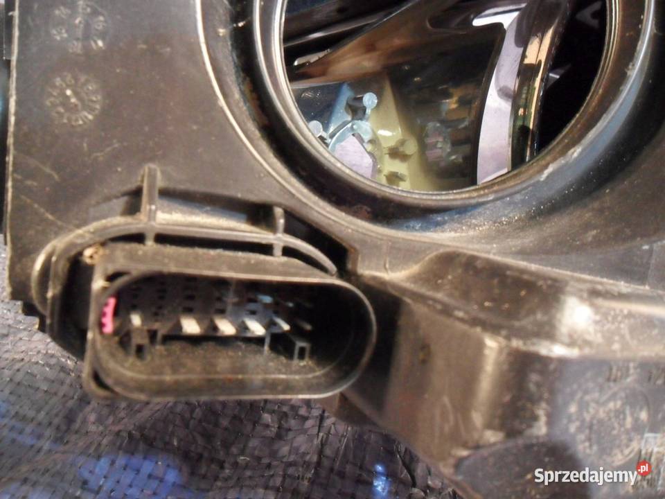Ford Focus mk3 lift reflektor prawy przedni osobowe Lampy przednie Nowy Tomyśl