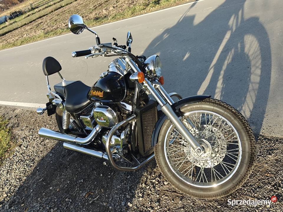 Honda VT 750 DC Black Widow Shadow