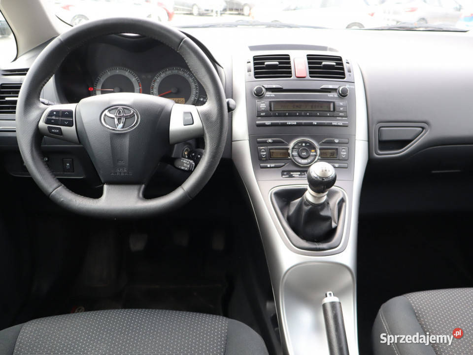 Toyota Auris 16 Valvematic radio mazowieckie Piaseczno
