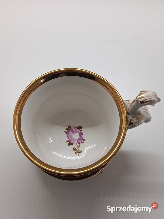Piękna stara filiżanka Capodimonte