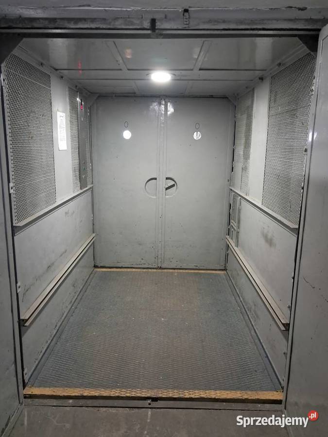 Dźwig towarowo osobowy 1000 ZUD WARSZAWA śląskie Katowice