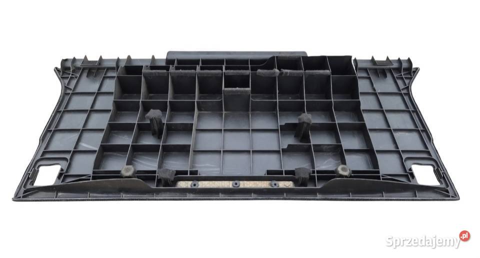 CZARNA WYKŁADZINA BAGAŻNIKA MERCEDES W204 CKLASA Działoszyce