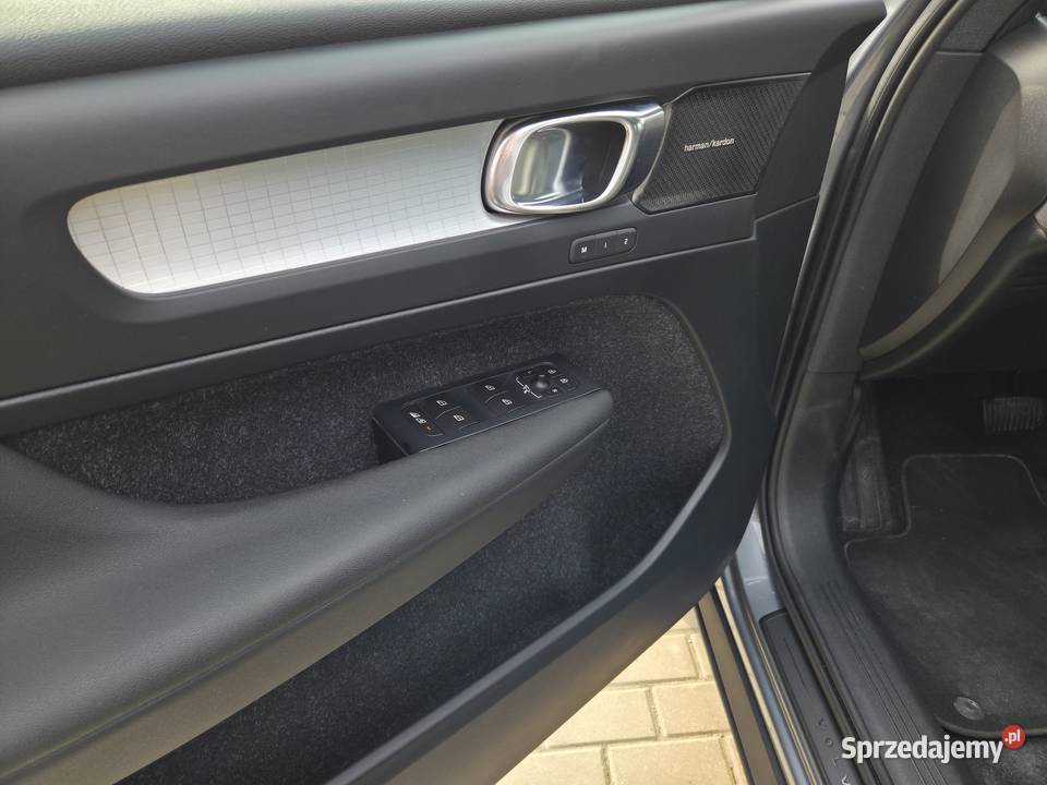 Volvo XC 40 T5 AWD Geartronic Momentum Pro automatyczna Warszawa