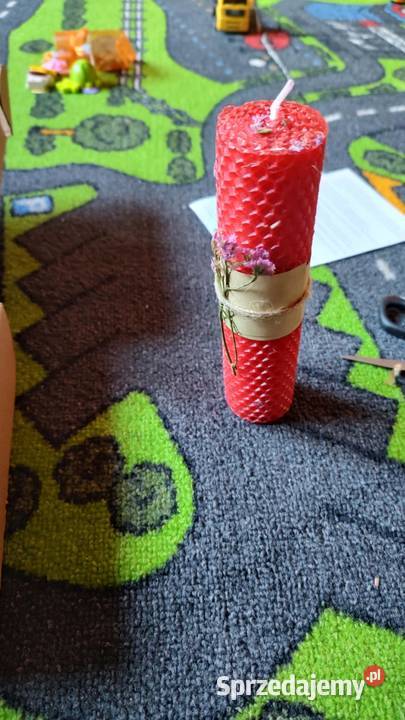 Świeca naturalna wosk węza pszczela czerwona Książ Wielkopolski