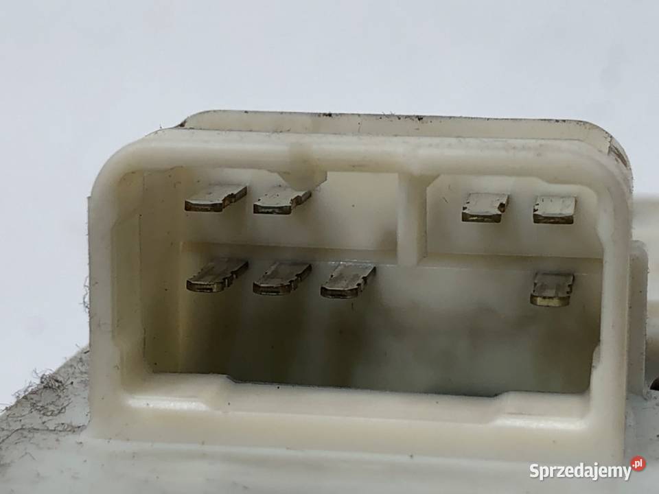 PRZEŁĄCZNIK SZYB TOYOTA YARIS I 9905 Hatchback sprzedam