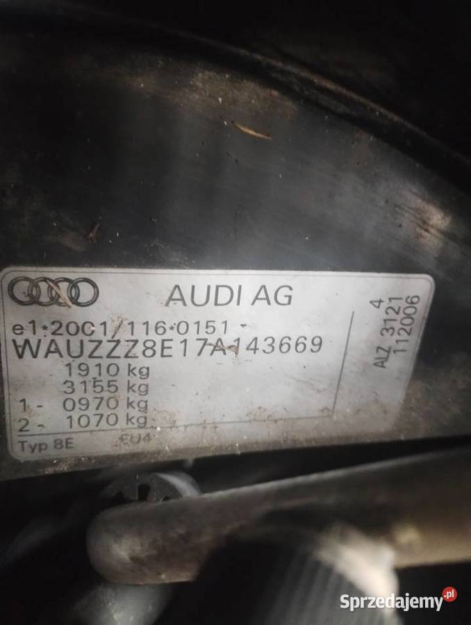 Audi A4 B7 Stan idealny 100 bezwypadkowy 16 102 elektryczne szyby Giedlarowa