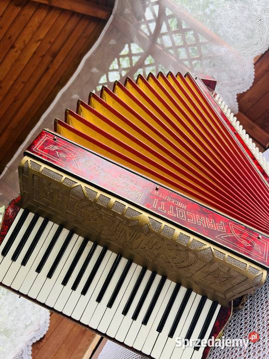 Włoski Akordeon Pancotti Italia 120b Musette Koszyce sprzedam