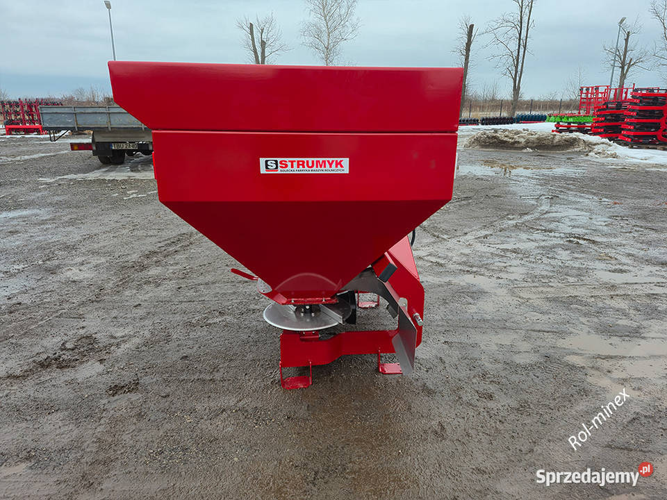 1000 litrów TYTAN Rozsiewacz do nawozów STRUMYK łódzkie Łowicz