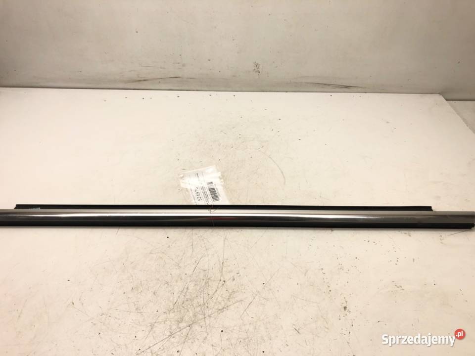 LISTWA ZGARNIAJĄCA TYŁ PRAWA CHROM AUDI A5 8T