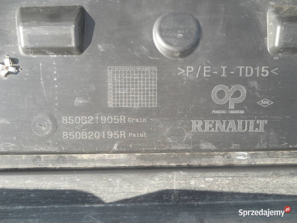 RENAULT CLIO IV SPOJLER TYLNEGO ZDERZAKA zderzaki dolnośląskie Siechnice