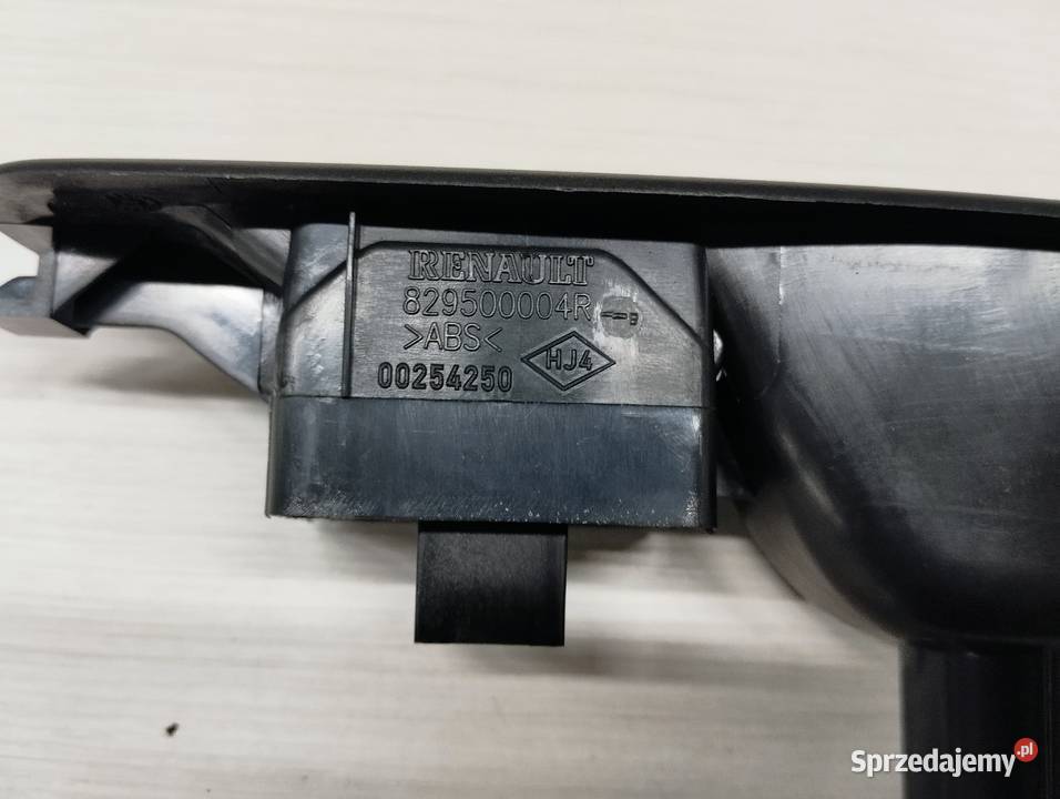 Przełącznik szyby Megane III tył 829500004R Łask