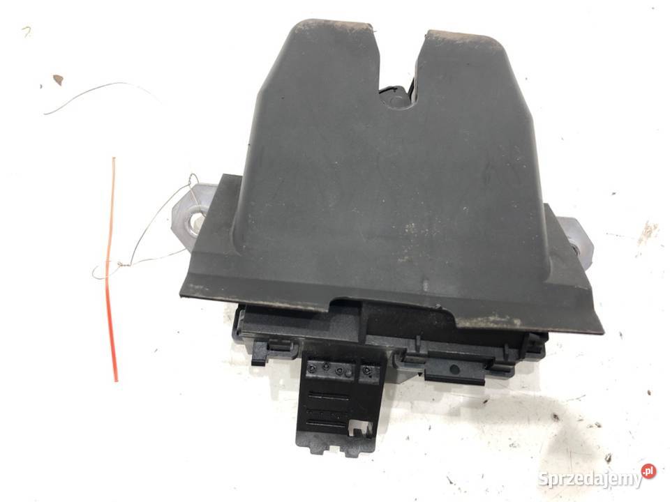 ZAMEK KLAPY TYŁ VOLVO V40 Hatchback 31335870