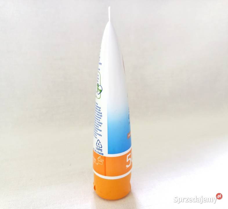 Krem do twarzy SPF 50 Fluid matujący Medium