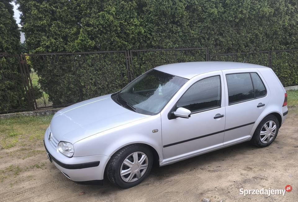 Golf 4 zadbany 16 MPI LPG długie opłaty Golf Zgierz