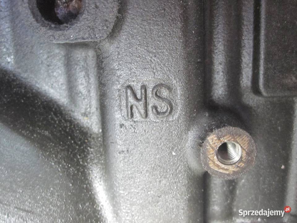 TRAFIC VIVARO 20 DCI M9R782 09r 90 blok silnika osobowe