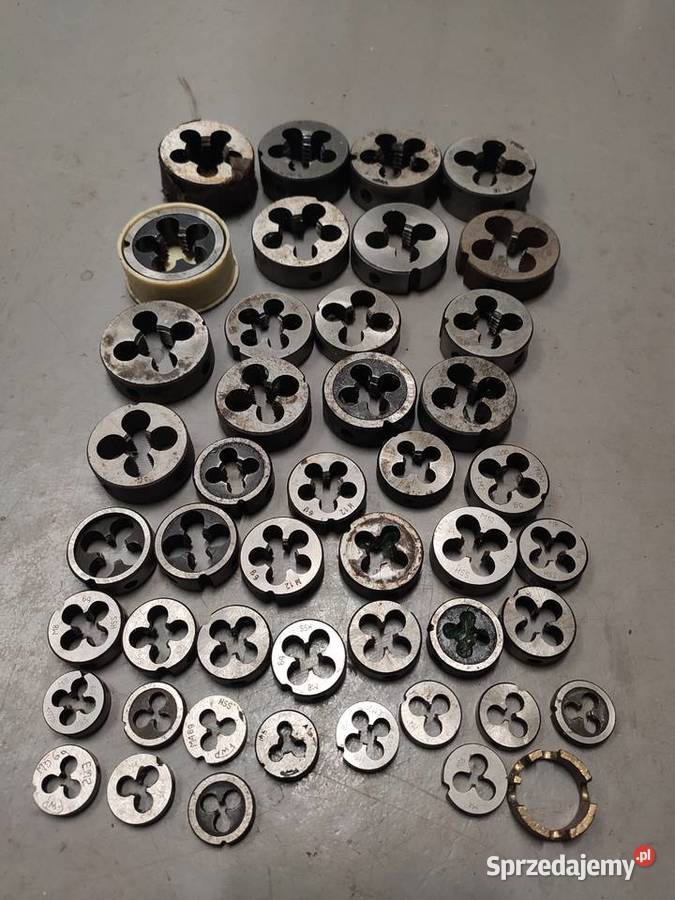 Zestaw ok 60 narzynek różnych rozmiarów Warszawa