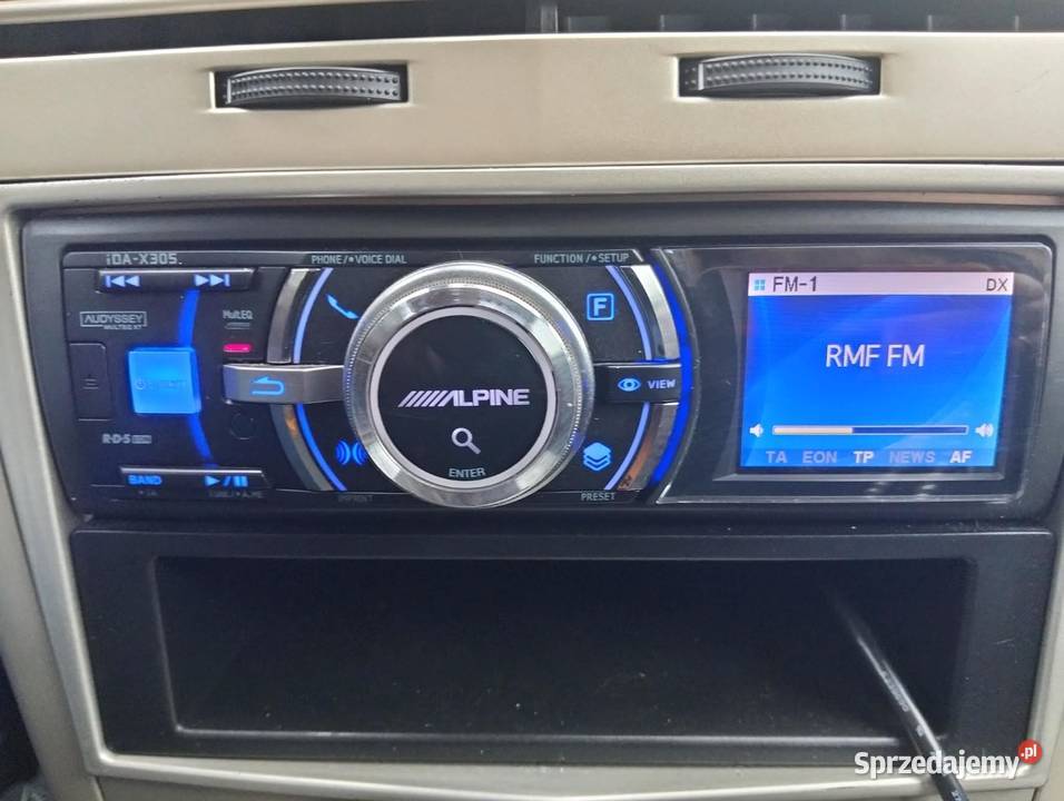 Radio samochodowe Alpine iDAX305 Zestawy głośnomówiące