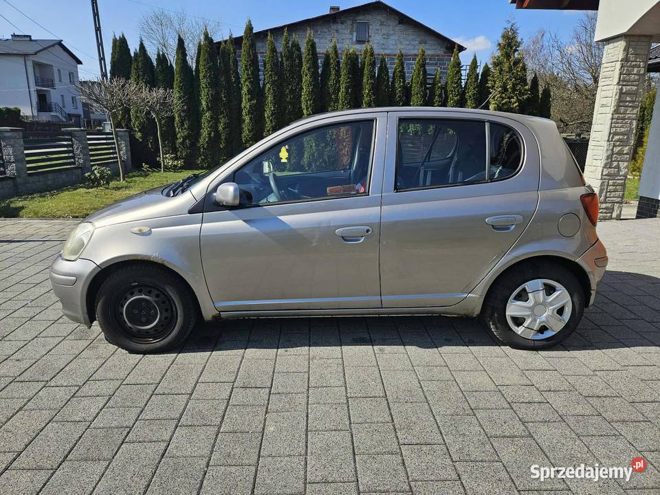 Yaris prywatnie NOWE OPONY Pszczyna sprzedam