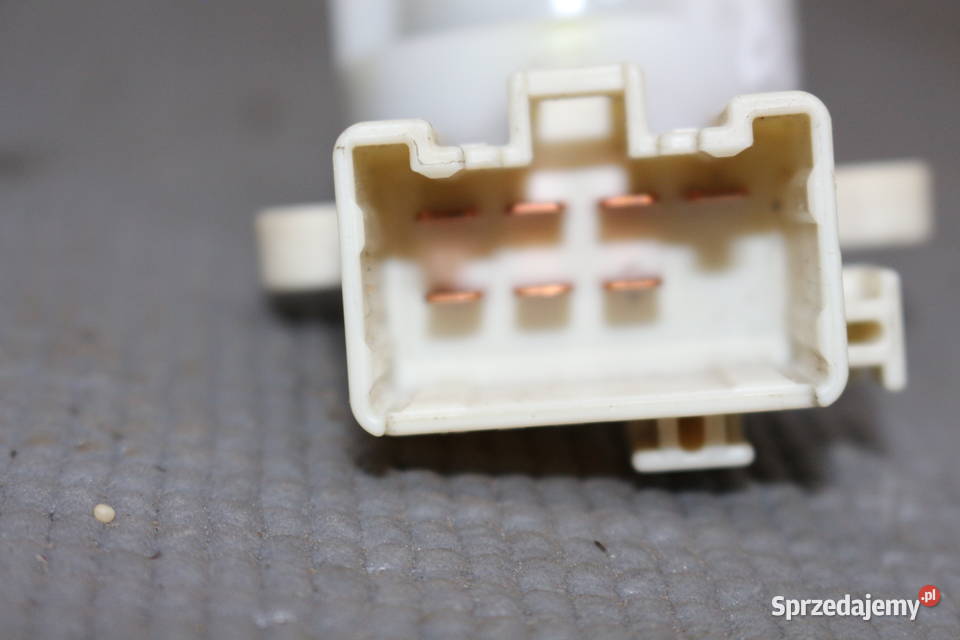 TOYOTA AVENSIS VERSO KOSTKA STACYJKI 7 PIN