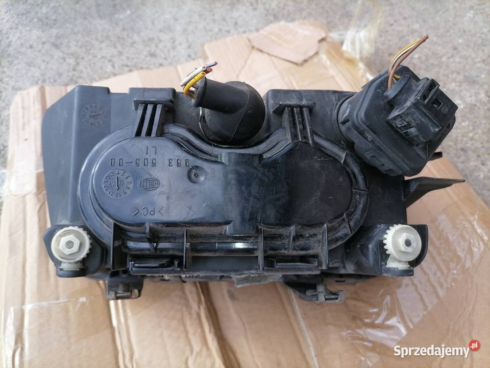 Lampa przód lewa audi a3 8l 9600 Oświetlenie Radom