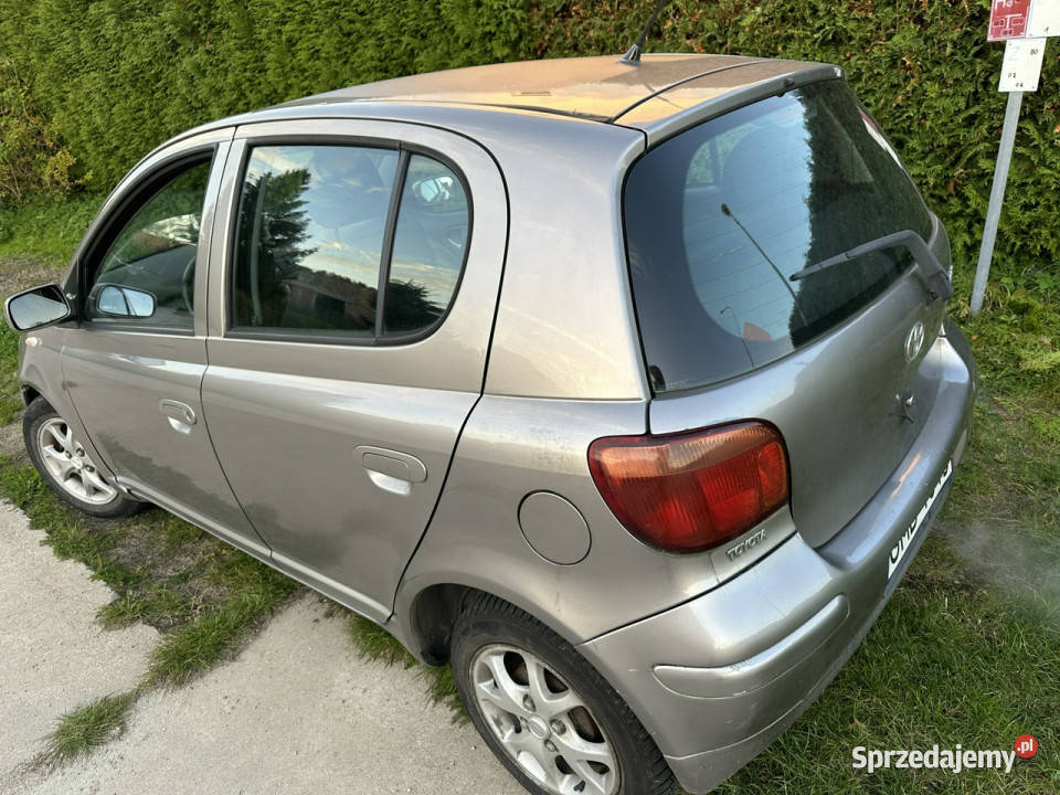 Toyota Yaris Polski salon liftingu 5 drzwi 998cm3 pomorskie Wejherowo