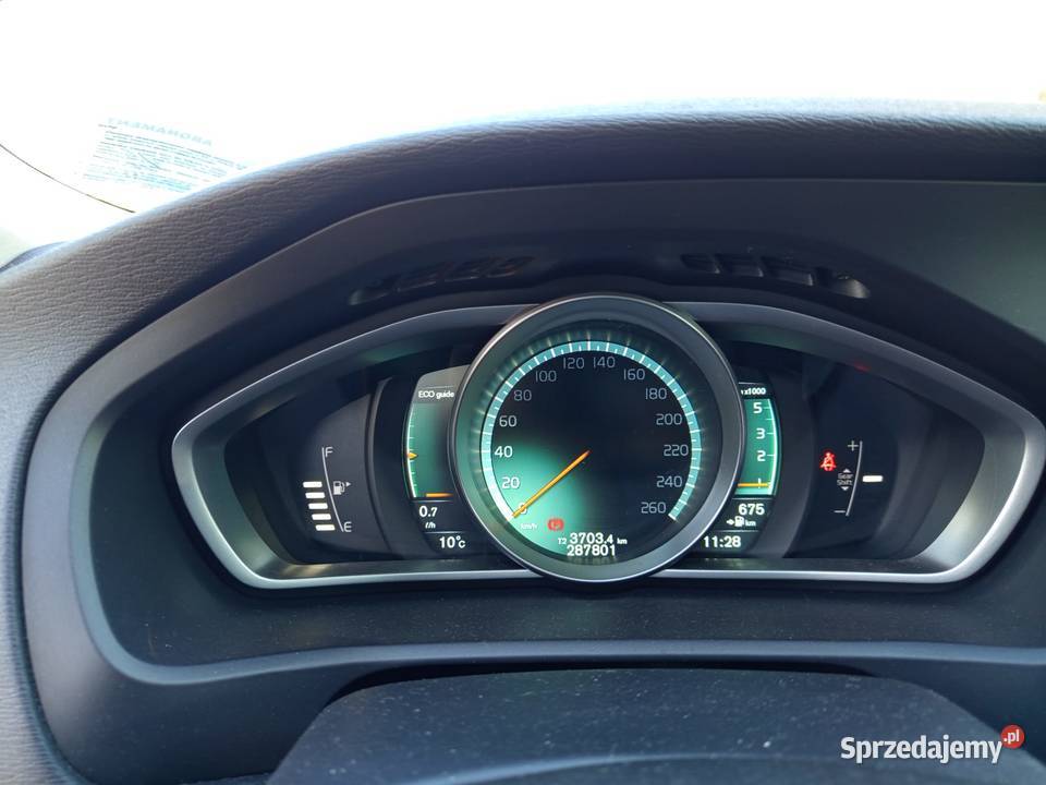 Sprzedam Volvo V40 D4 moc 190 dynamiczne i nawigacja Nidzica sprzedam